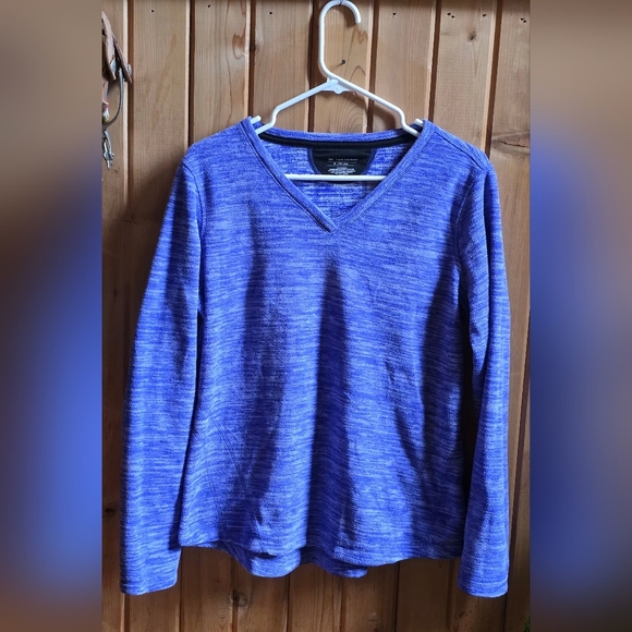 Tek Gear Blue V-Neck Long Sleeve Top - Picture 1 of 3